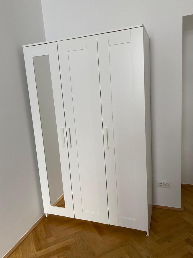 Central Two Bedroom Apartment Wenen Buitenkant foto