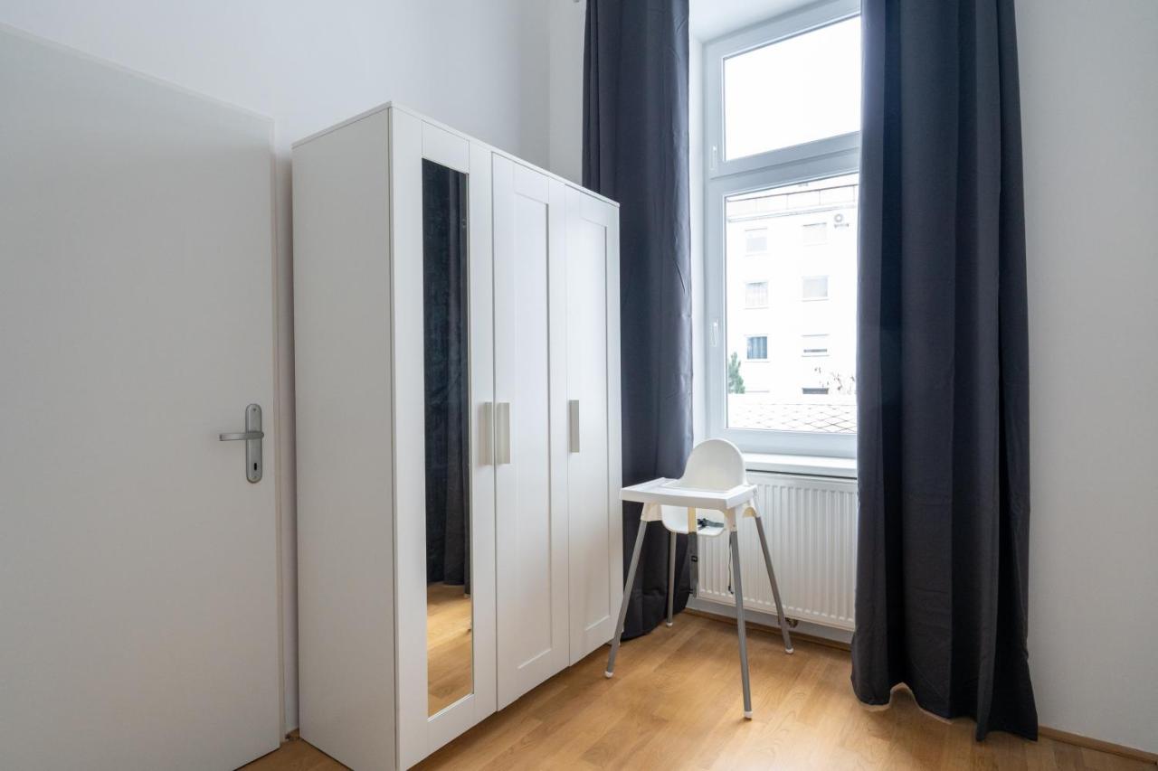 Central Two Bedroom Apartment Wenen Kamer foto