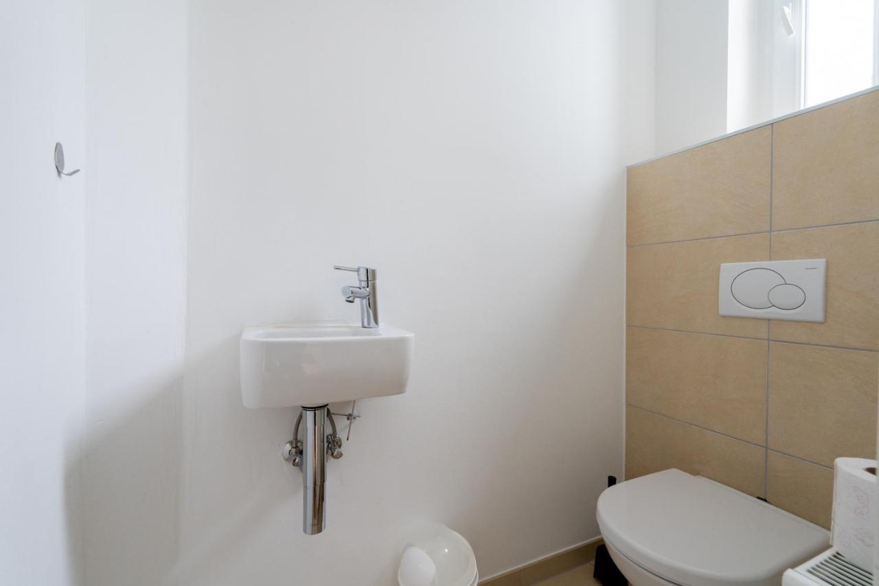 Central Two Bedroom Apartment Wenen Buitenkant foto