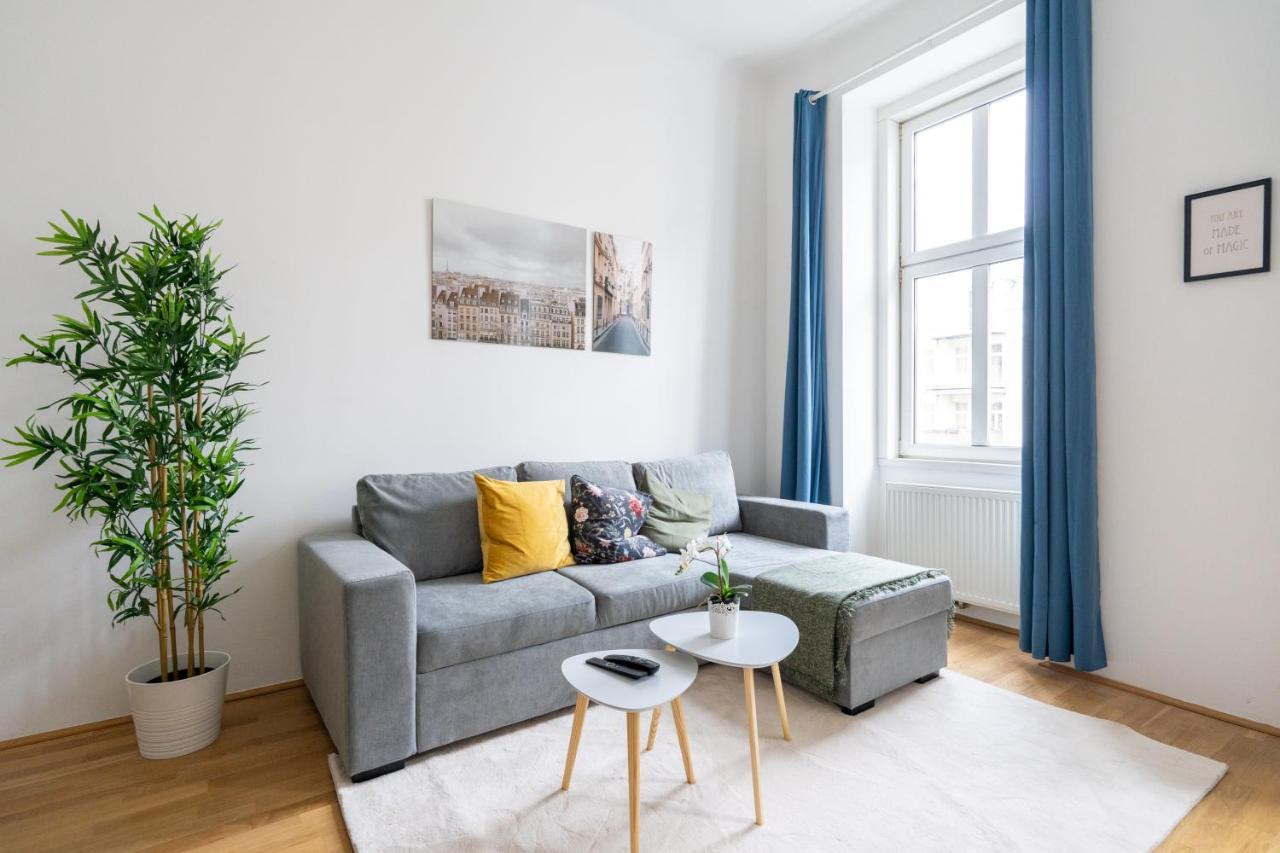 Central Two Bedroom Apartment Wenen Buitenkant foto
